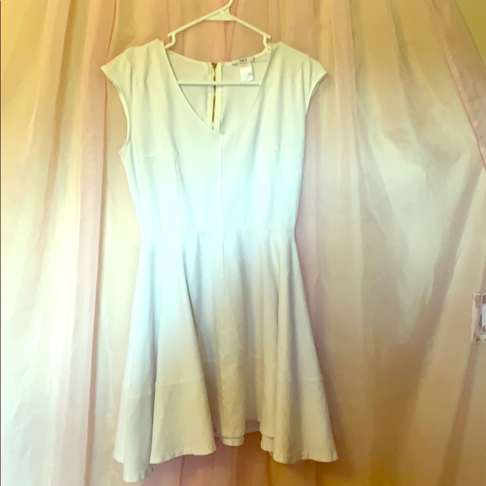 White maxi dress